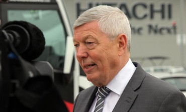 Brexit is a one-way ticket to ‘bleak future’ – says Alan Johnson during Hitachi visit