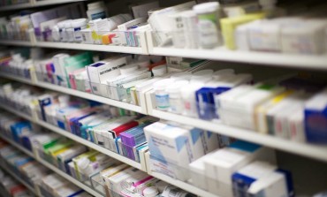 Council calls on government to halt cuts to pharmacies